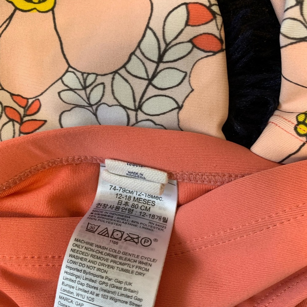 Baby Gap Rashguard Tankini - Picture 3 of 3